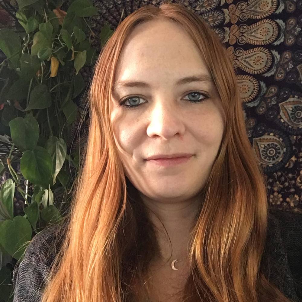 Meet your Posher, Monica